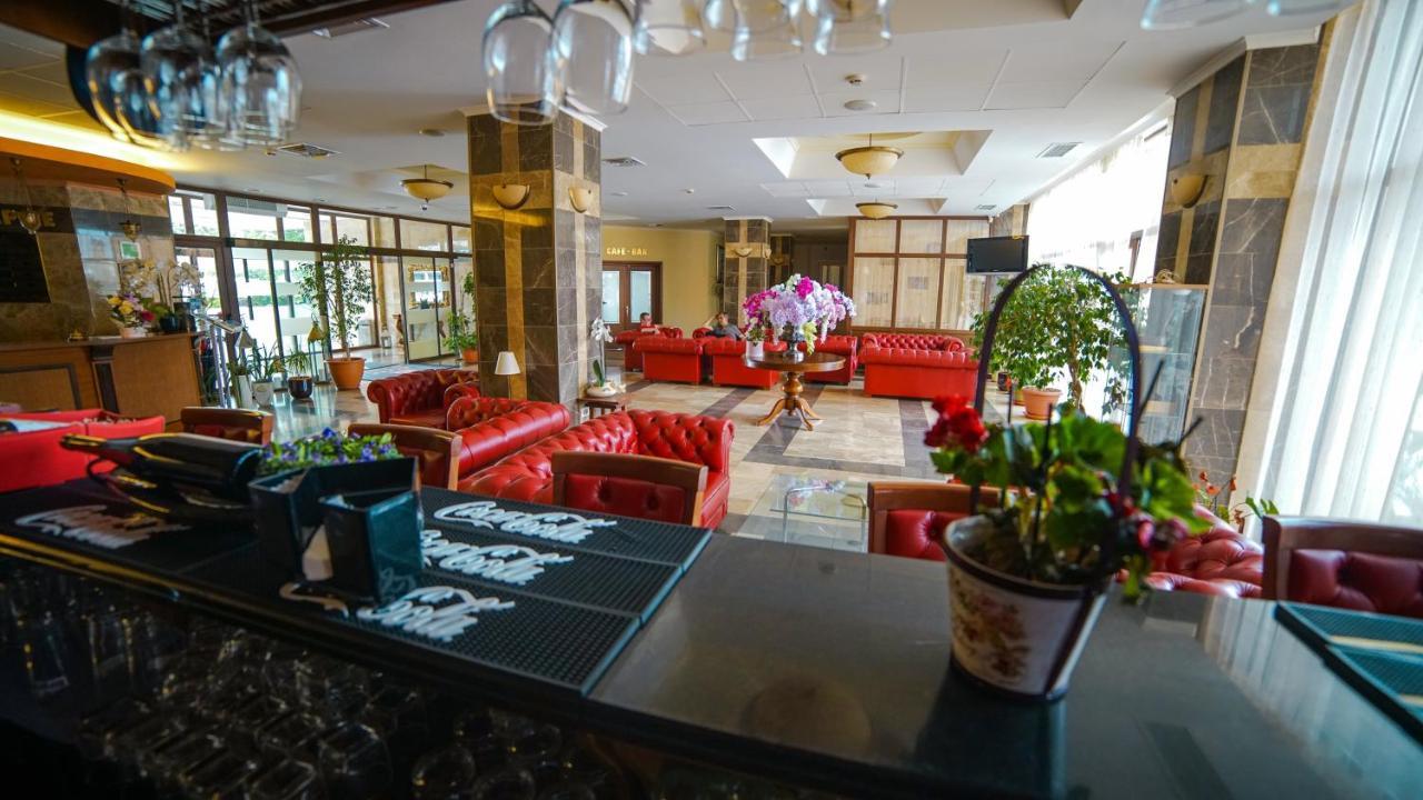 Hotel Saturn