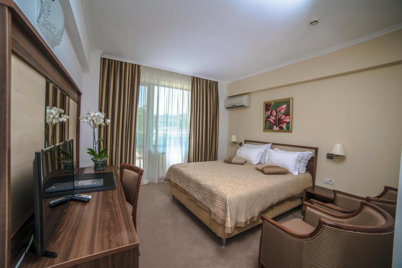 Hotel Hotel Saturn 5*